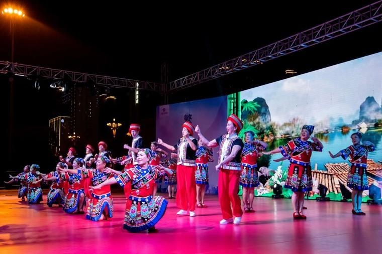 吉首市gdp2020_2020吉首“繁荣夜经济.悦动新吉首”舞蹈艺术节开幕