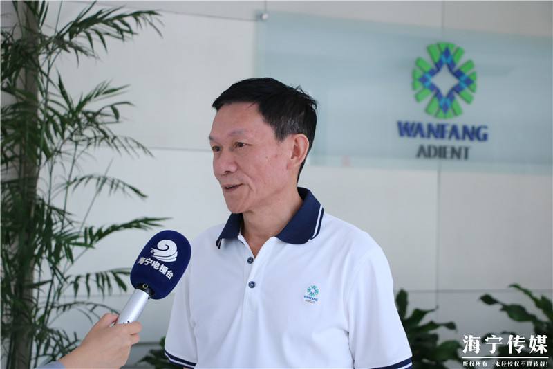 浙江万方安道拓纺织科技有限公司总经理毛伟华介绍:"特斯拉验的时候分