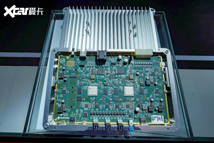 算力超过特斯拉！ 黑芝麻发布自动驾驶芯片