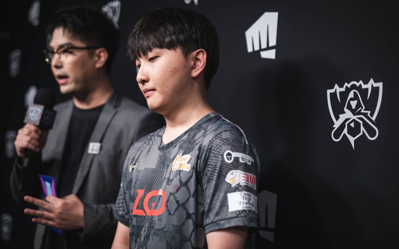 苏汉伟在接受采访时情绪不佳.图/一村 摄