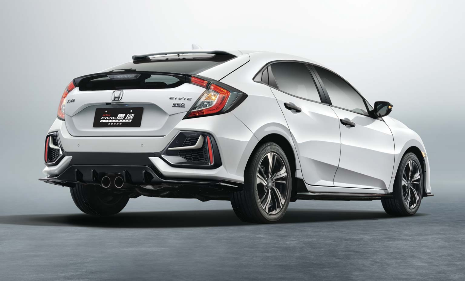 两厢版思域终于来了,14.39万起,还配手动变速箱,要火吗