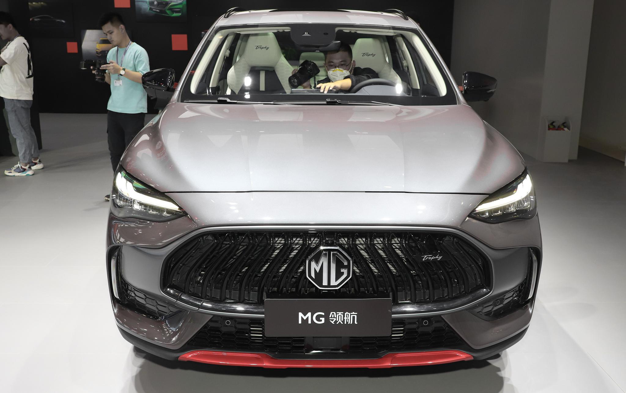 上汽名爵的全新suv,6天后上市,配2.0t引擎 适时四驱