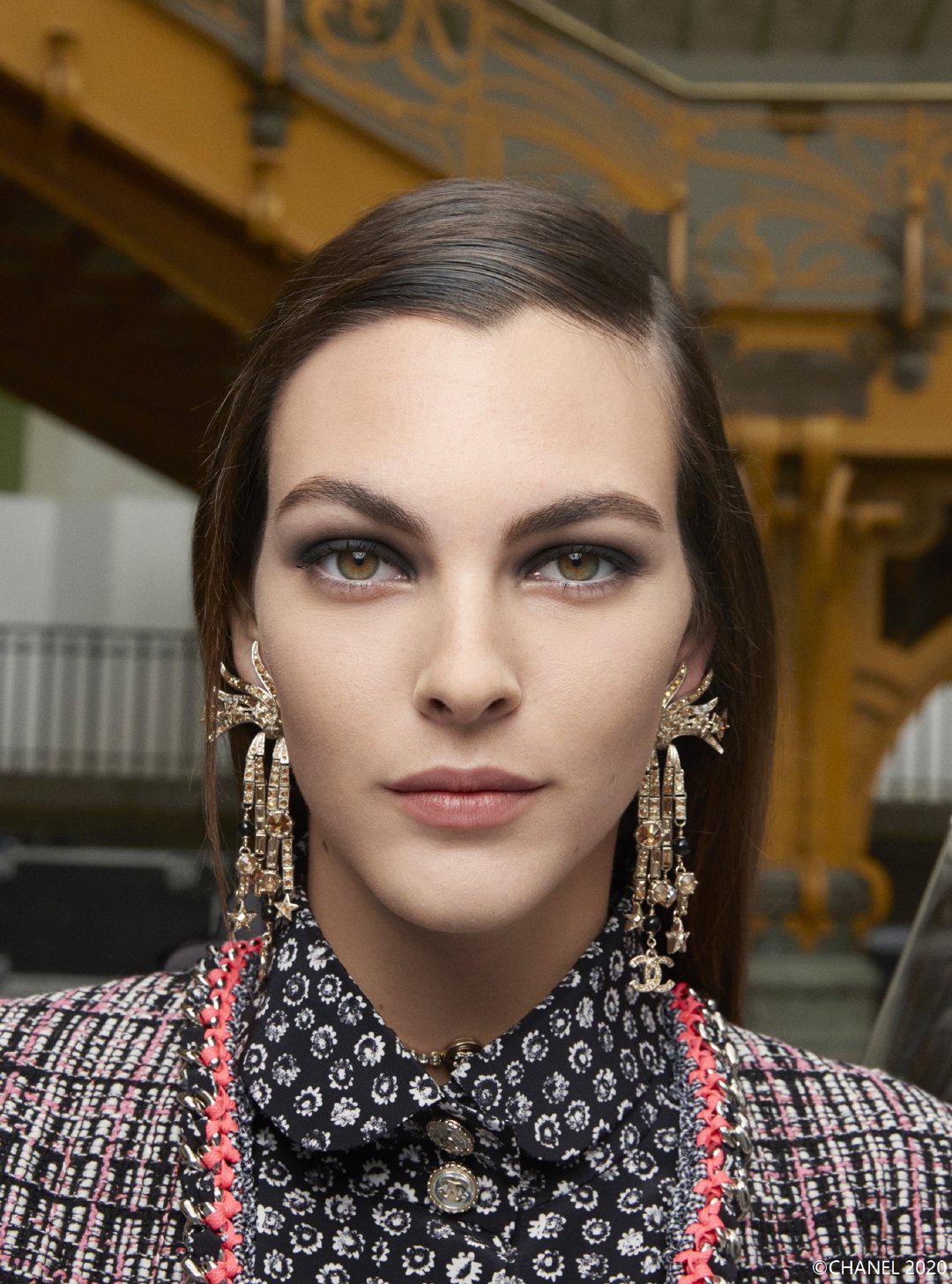 chanel2021ss系列秀场妆容也太好学了吧