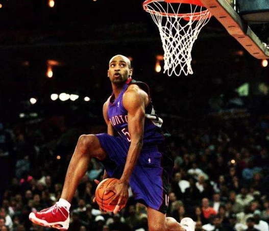 扣篮极具美感的实战扣将j博士引领潮流一人无法超越