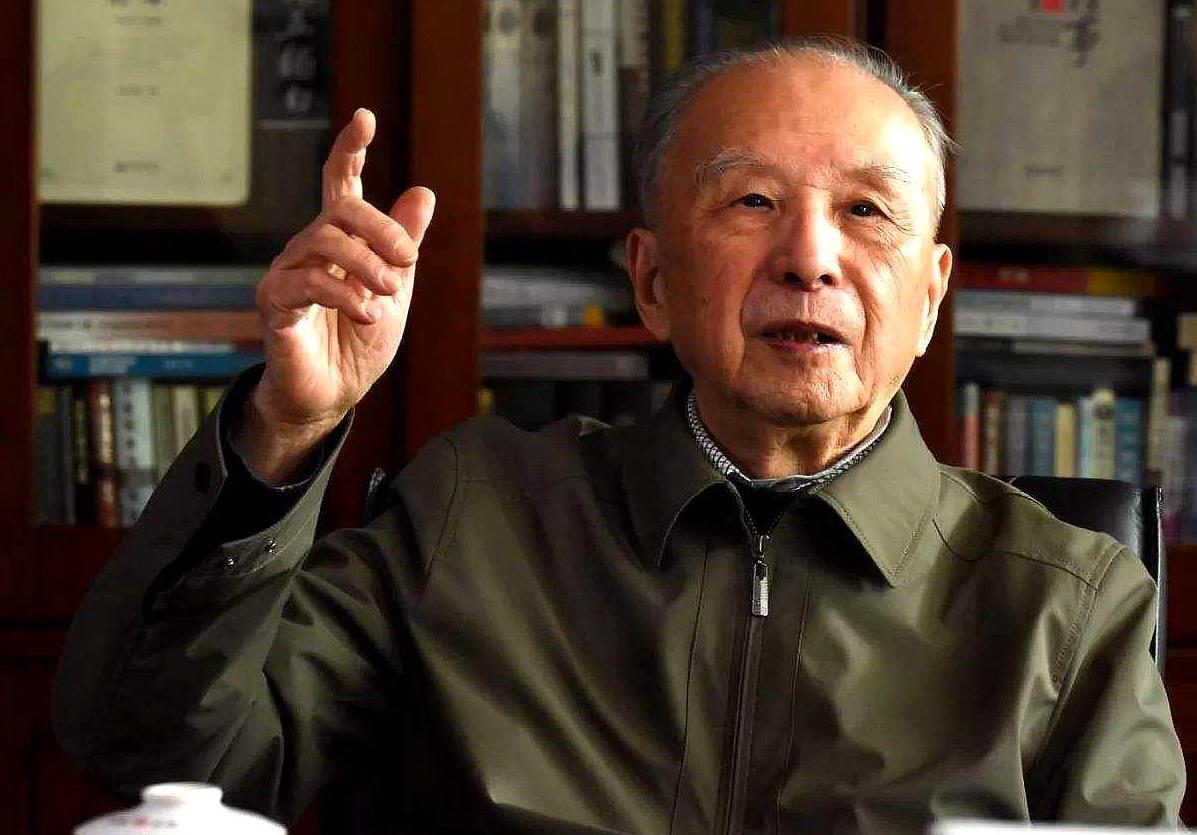 2018年,获得第七届吴玉章人文社会科学终身成就奖,颁奖词中称