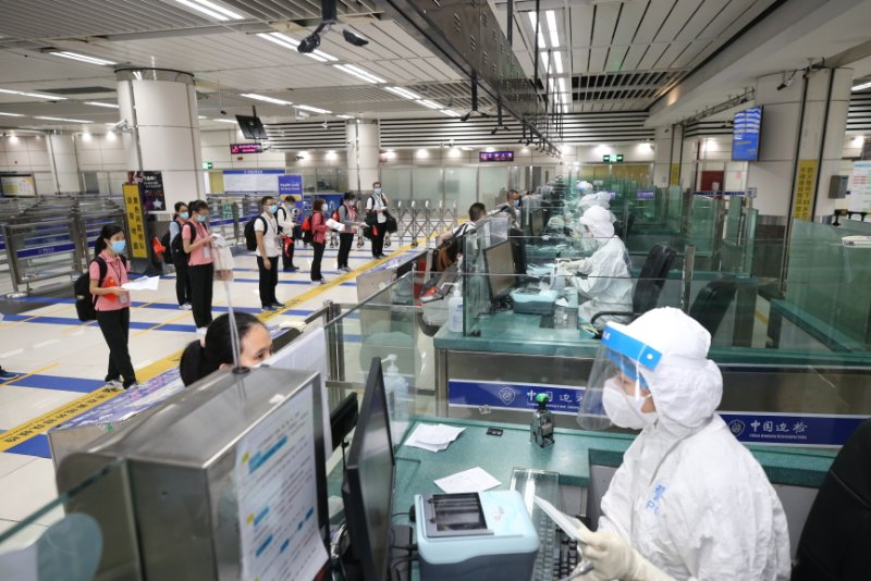 为阻断境外疫情输入记深圳湾出入境边防检查站荣立集体一等功