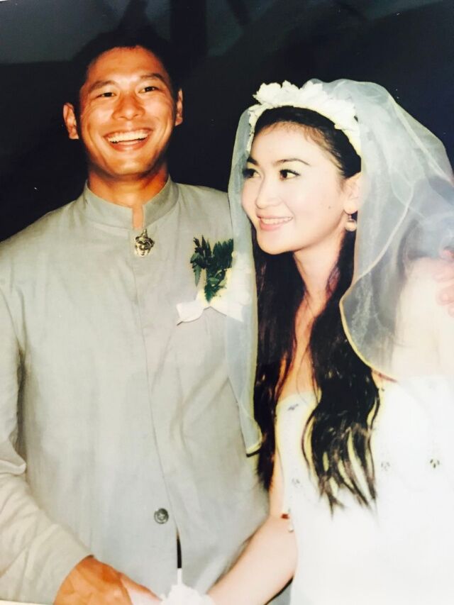 富豪世家却婚礼"寒酸",果真遇到了真爱|温碧霞|何祖光|婚礼_新浪新闻