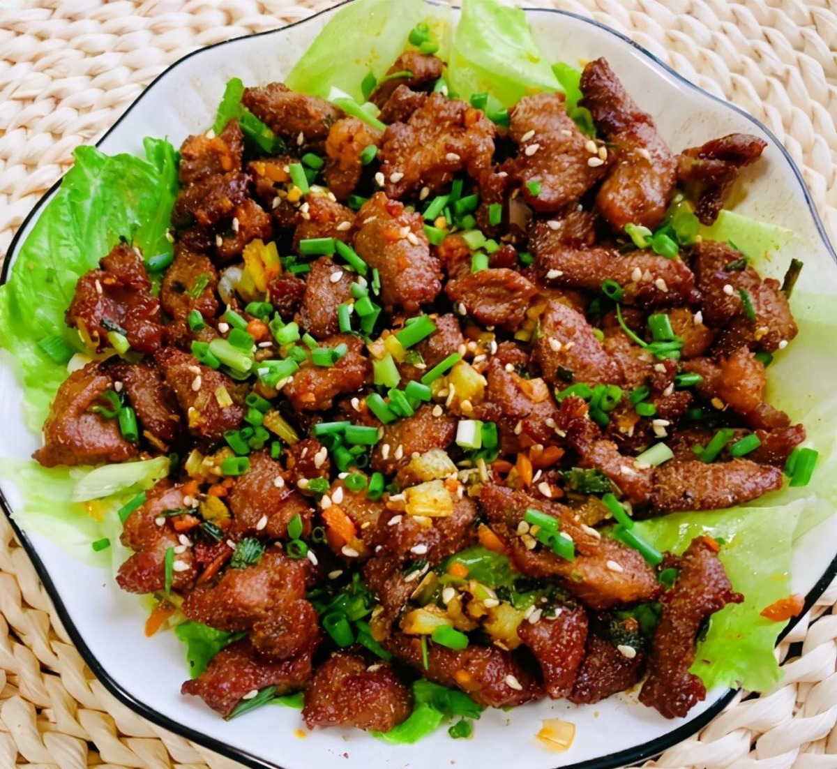 秋高气爽!孜然羊肉粒,赶紧安排起来吧|羊肉|孜然|五香粉_新浪新闻