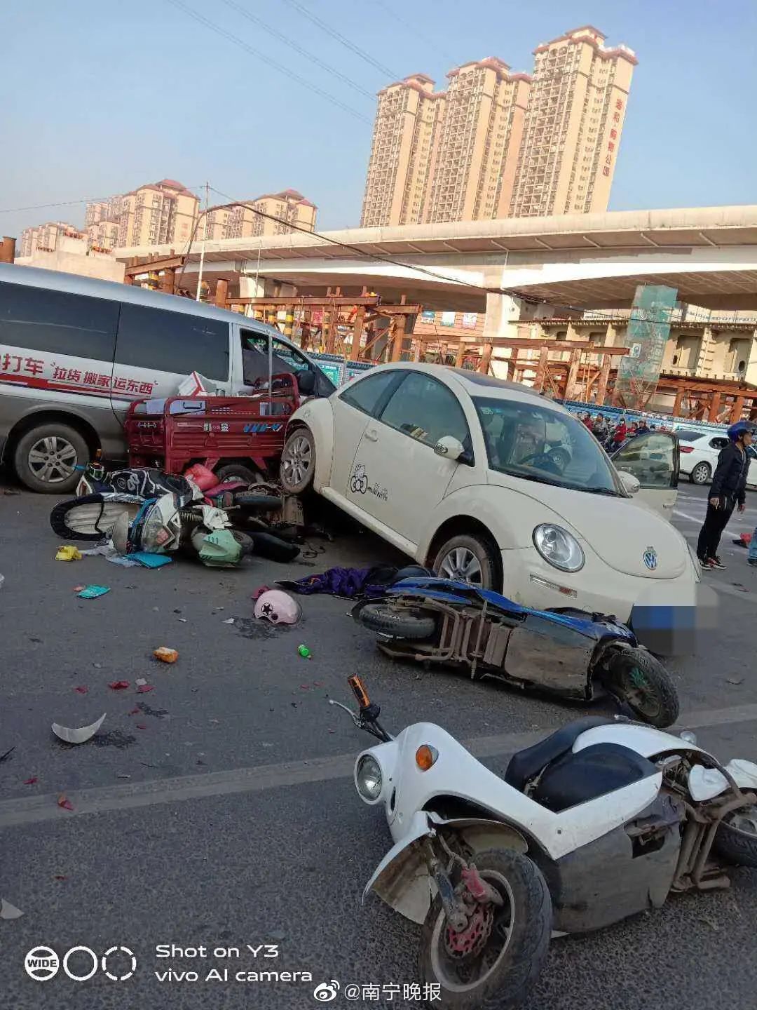 事故现场 / 图片来源:网络