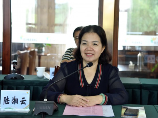 自治区政府办公厅第四秘书处副处长谢波,自治区林业局林场处副处级