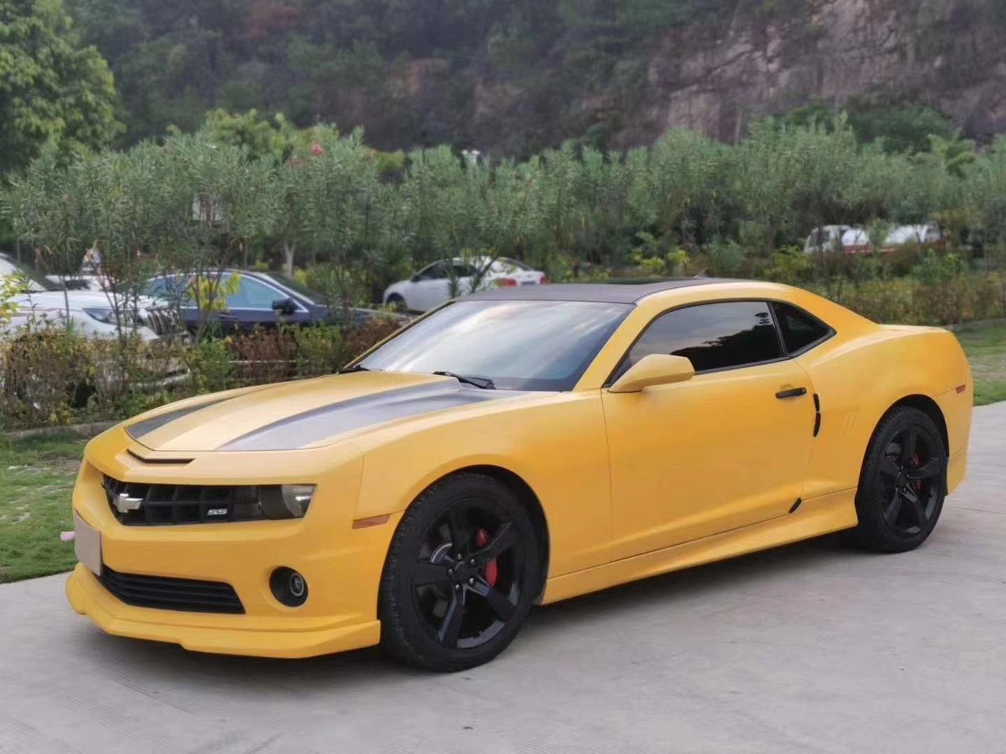 13年科迈罗大黄蜂售价14万,外观霸气前卫,堪称美系肌肉车