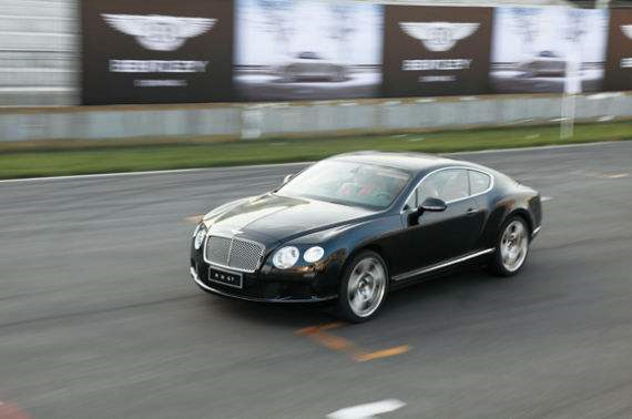 大众集团董事长_揭秘上汽大众品牌总监杨嗣耀:他原来是集团总裁身边人难怪升得快