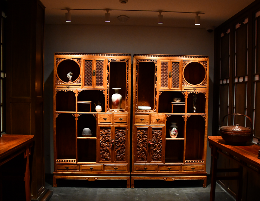 横琴紫檀博物馆 "国色重华——明清制式家具暨古建筑模型展 "__财经