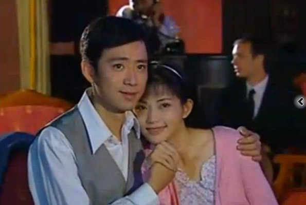 的方瑜穿婚纱下葬,陪她抗癌的公子哥最后怎样了|抗癌|李钰|汪雨_新浪