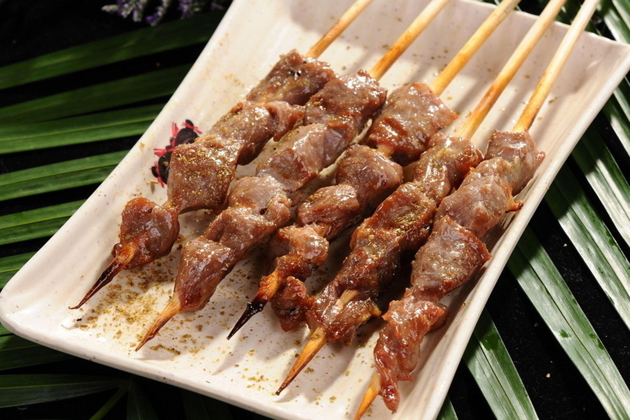 这么腌制出来的牛肉更鲜嫩做烧烤滋味更美妙隔壁孩子都馋哭了