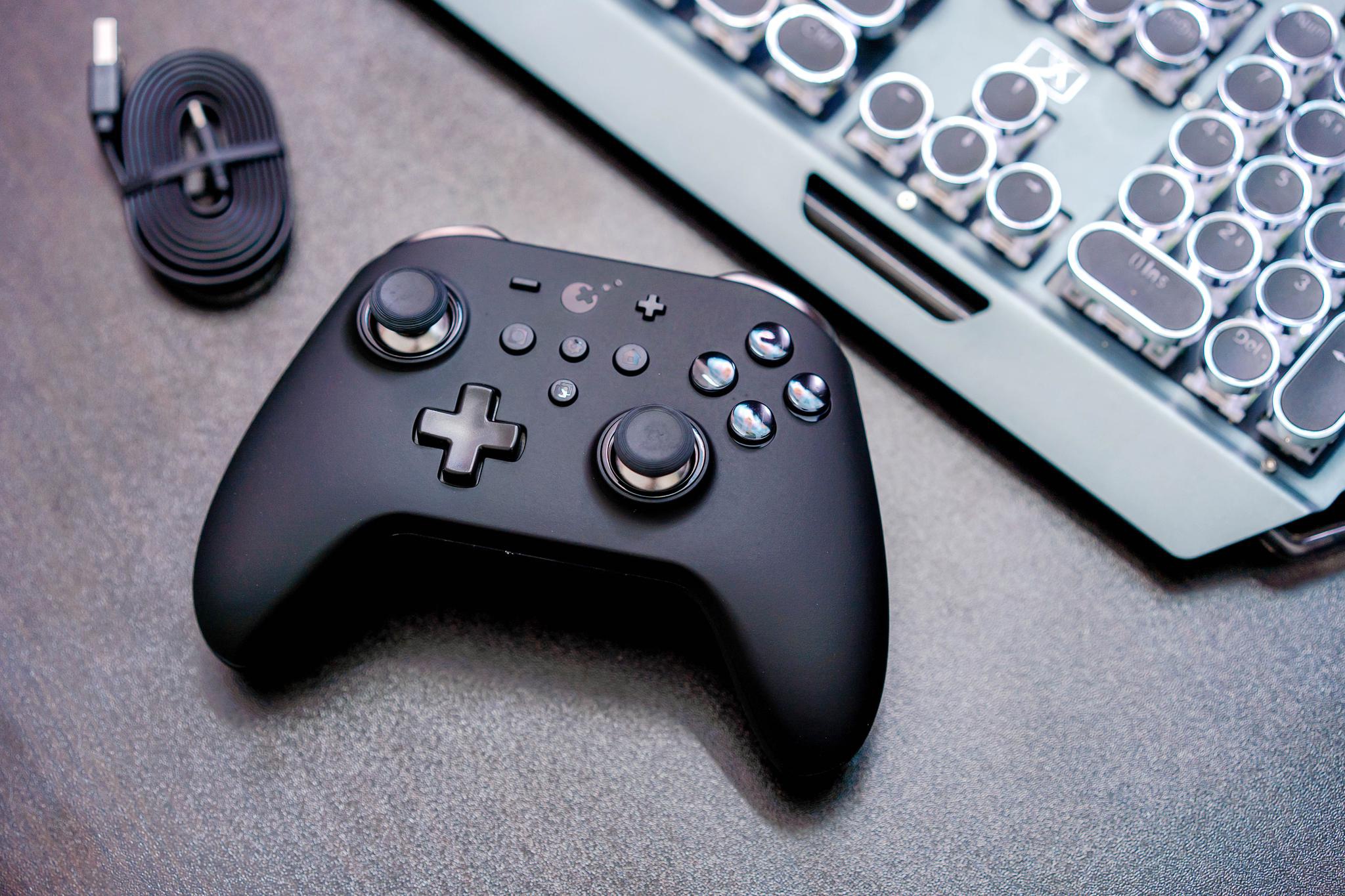 谷粒金刚pro手柄评测打游戏还是得用手柄