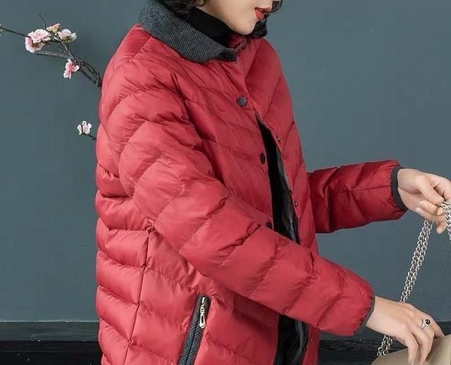 北京做了一套叫"夹棉袄"的西装,建议6070名女性佩戴