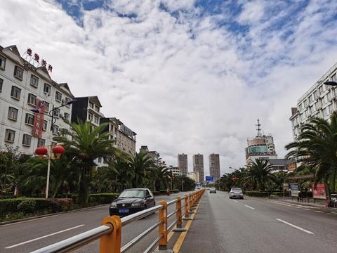 建设美丽罗平城 提升市民幸福感|绿地|罗平|县城_新浪新闻
