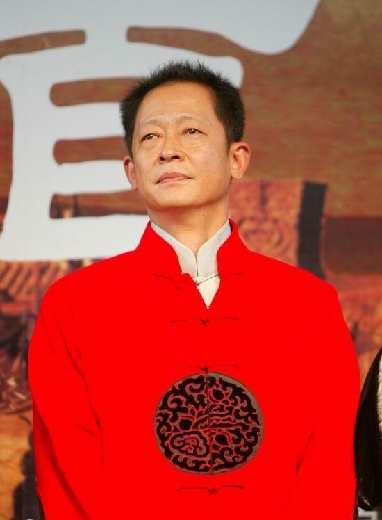 老戏骨王志文:赶徐帆出门,恋情遍及半个娱乐圈,42岁娶过亿女总