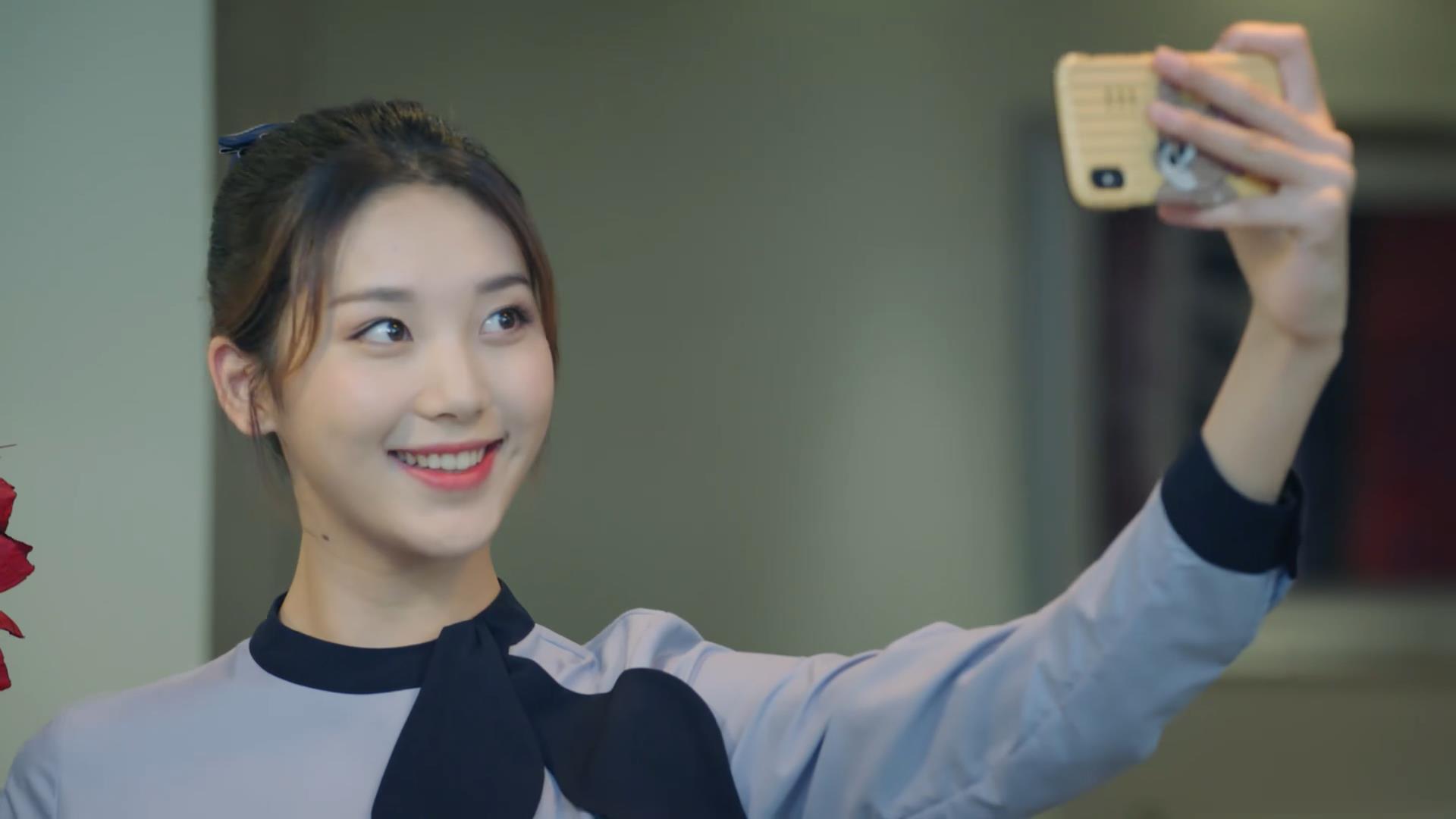 酒店实习生正在热播德漾娱乐徐婉婷高颜值获赞