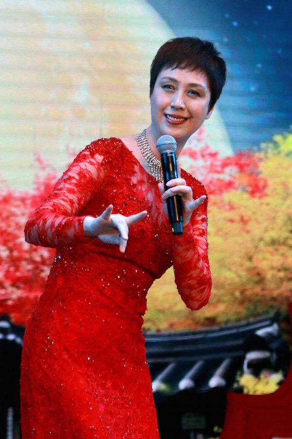 兜兜转转一大圈,又回到了一个人的状态|李成儒|史依弘|史敏_新浪新闻