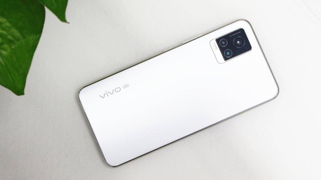 不是所有的手机都有"色彩大师"之称,vivo s7就是其一!
