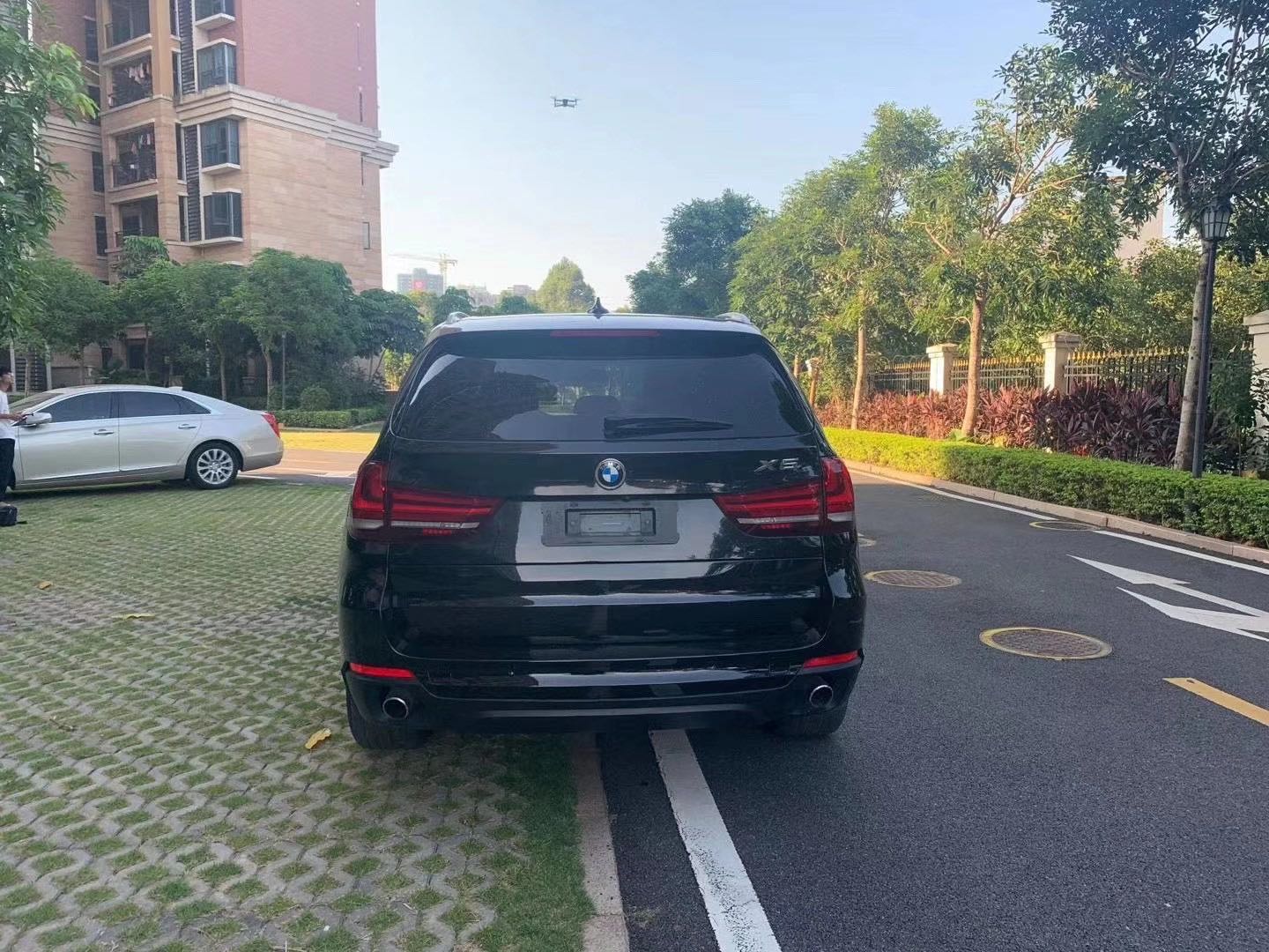 18款宝马x5售价28万,外观时尚动感,又不失优雅与时俱进