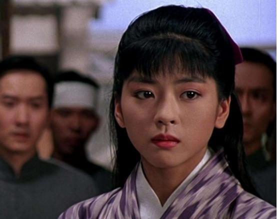 她是男性心中的梦中情人,倒追李连杰却被拒绝,如今47岁仍单身|中山忍