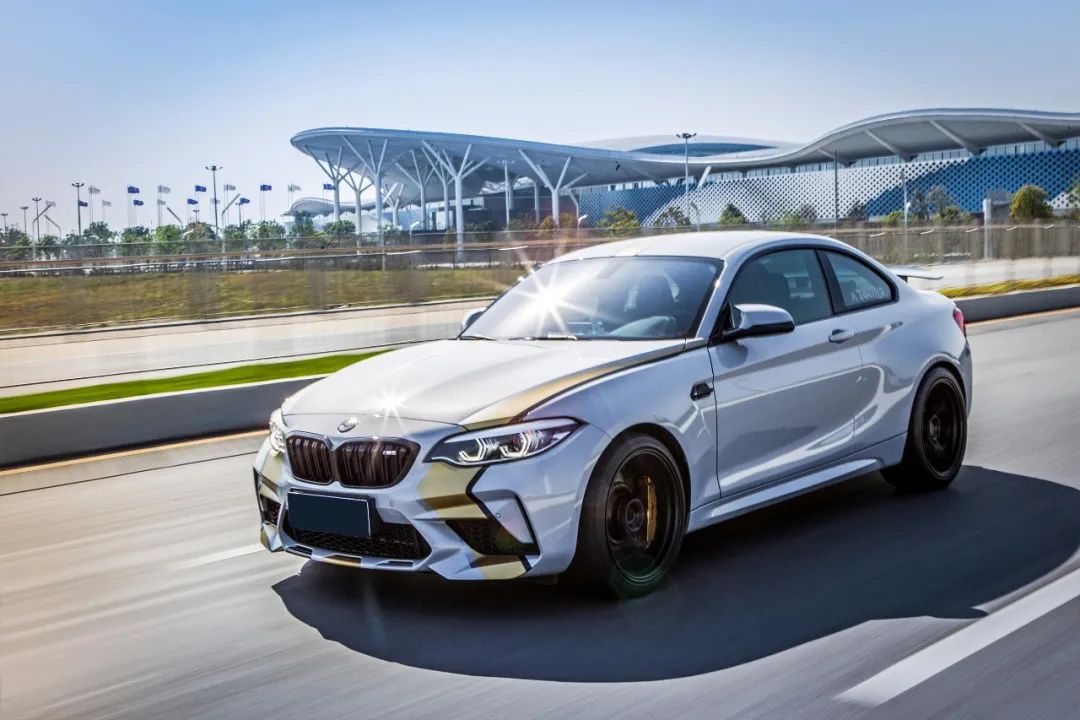 60多万的宝马m2雷霆版轻松超500匹花10多万小幅改装不输超跑