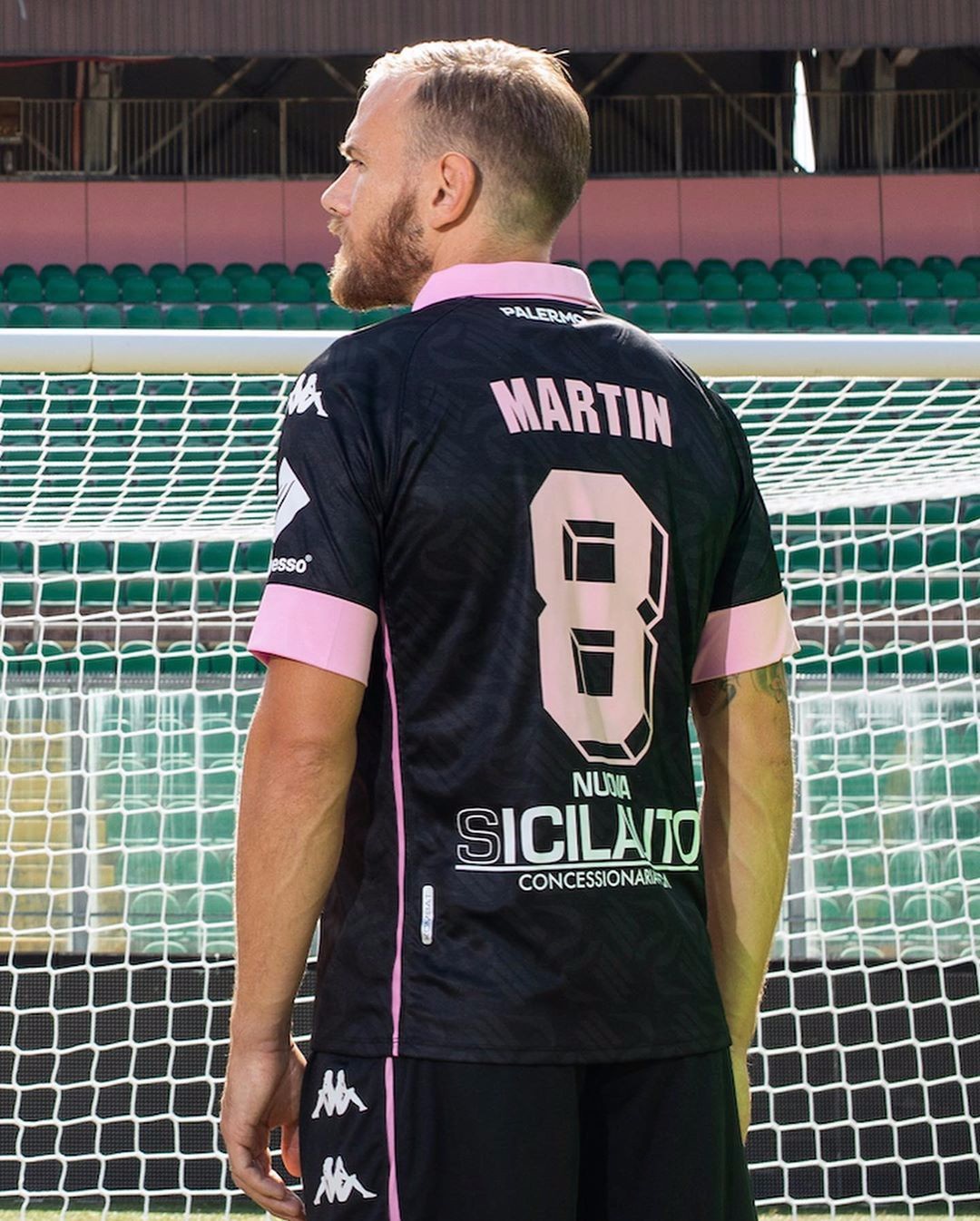 kappa发布巴勒莫2020/21赛季主客场球衣