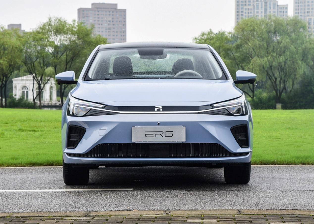 开始和燃油说再见,r er6纯电续航620km,后浪开始发力-新浪汽车