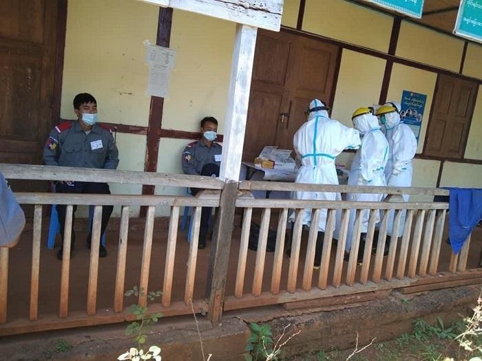 缅甸153名参与大选工作特警感染新冠病毒|缅甸|仰光|新冠肺炎_新浪