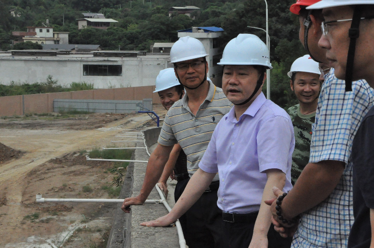 市应急管理局党委书记、局长温勇登率队到梅州市矿山救护队检查督导