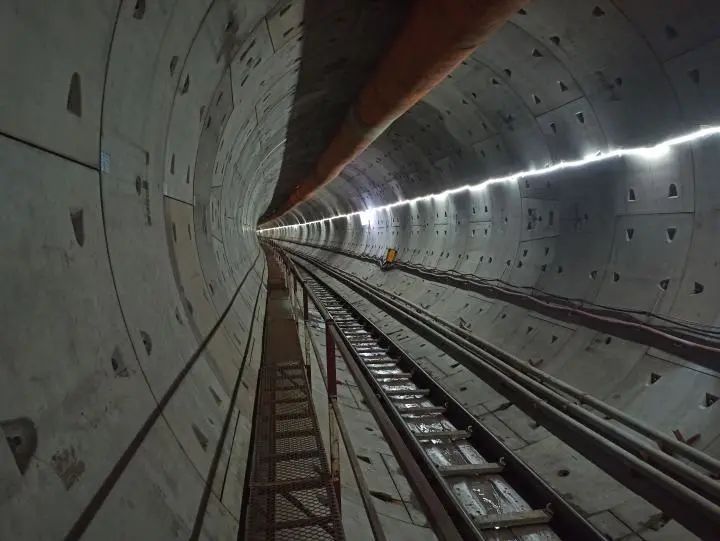重庆轨道九号线一期刘家台至五里店区间隧道全线贯通