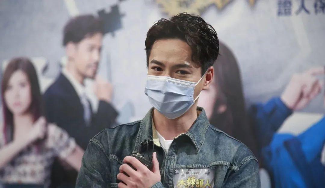 被问到视后太太何时会复出时,罗仲谦则大方预告:"其实她拍戏的心瘾