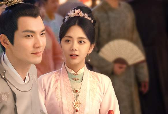 《锦心似玉》杀青!谭松韵被女配艳压,钟汉良三妻四妾人设不讨喜