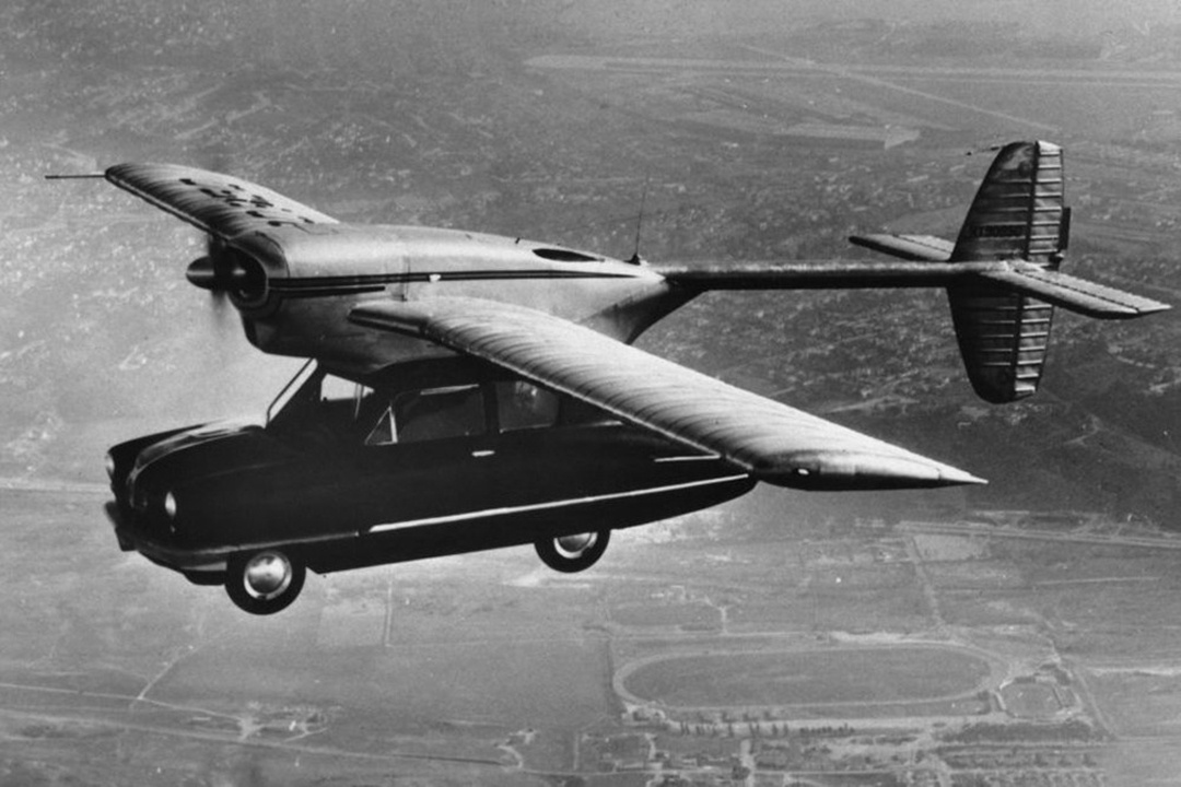 坠毁事故从而让螺旋桨飞机将汽车带上天两者可以组装和拆卸上头是飞机