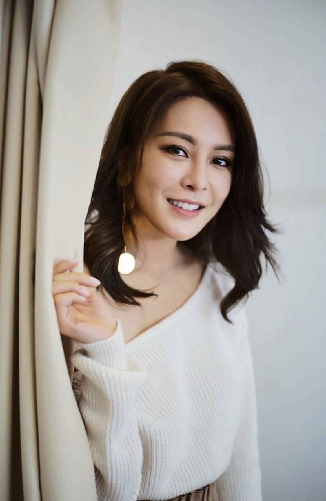 《白色强人2》将拍!张曦雯为角色试造型,向三届视帝拜师学艺