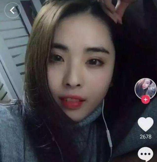 如今陈凯师已经退出娱乐圈了,据说也已经结婚了,所以从此再无"龅牙珍"