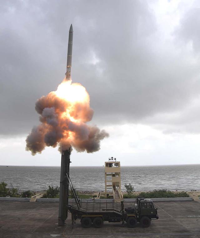 印度终于扬眉吐气:反潜导弹射程世界第一,足足能打650公里