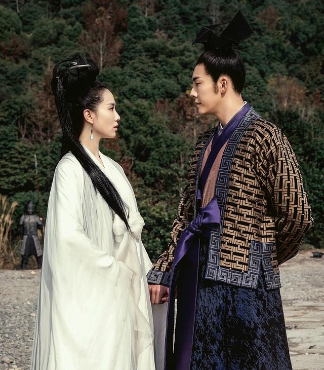 《醉玲珑》主演重聚,陈伟霆刘诗诗同框生图被热传,两人状态好绝