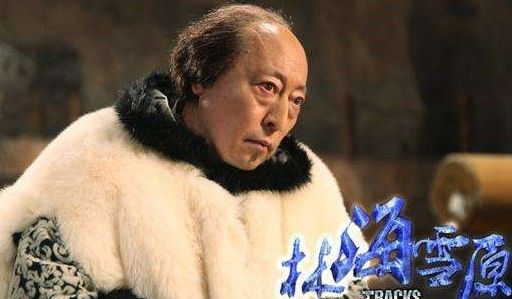 但是真正让倪大红彻底火起来的,还是前段时间和姚晨合作的电视剧《都
