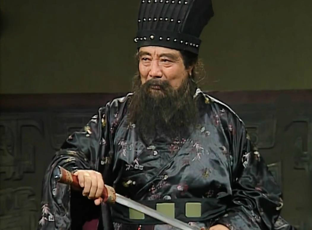 而位列第三,但却绝对比不上董卓董仲颖——甘宁的经历类似梁山宋江