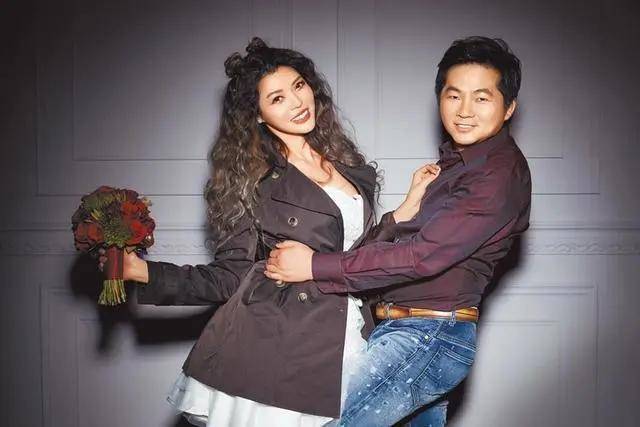 但这段感情仅仅只有半年就分手了,之后又与旺旺公司的公子蔡绍中同