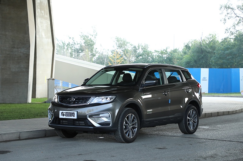 试吉利博越百万款:多项配置升级,轻松不止一点点!