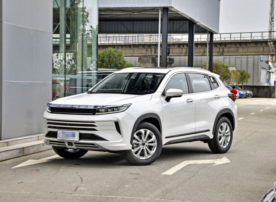 从外观上看,2020款星途lx延续了奇瑞家族的设计语言.