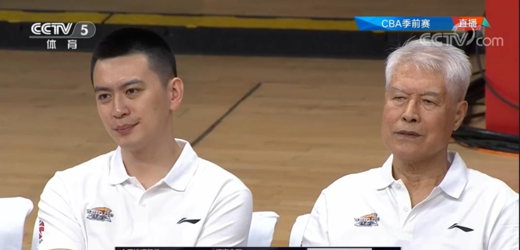 管用80岁蒋兴权教训辽宁小将15分钟抢9板回击质疑