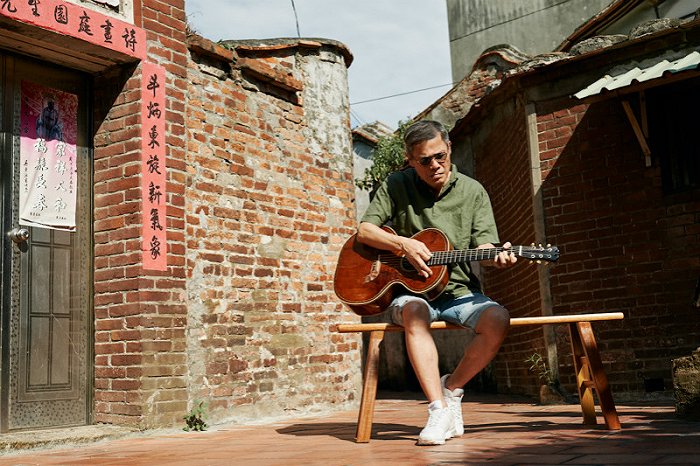 罗大佑在"宜花东鹿"巡演首站"鹿港小镇".图片来源:大右音乐