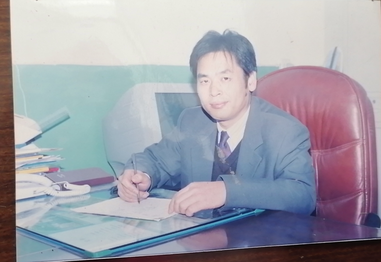 自考办创立初期的彭德迟。受访者 供图