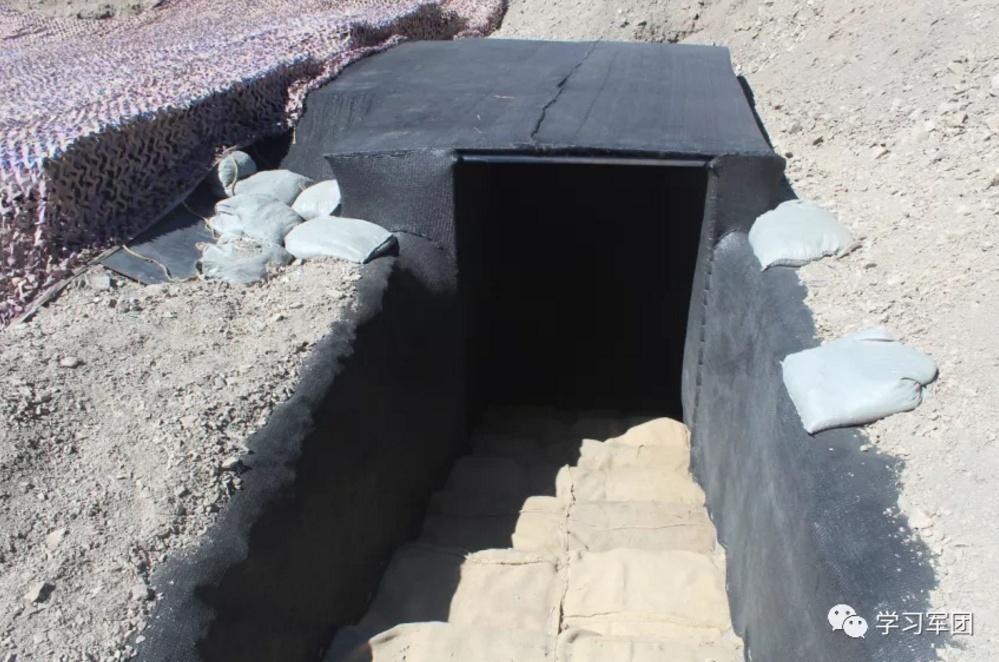 大雪封山前,高原边防部队一批新型保温菜窖建成使用